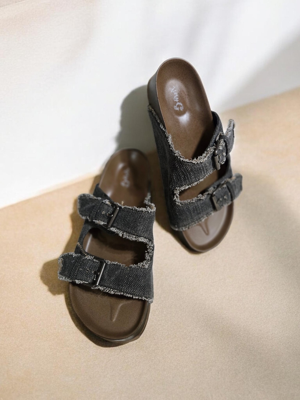 Casual Black Frayed Double-Buckle Slide Sandals - Women By Very G Size 8 EUC